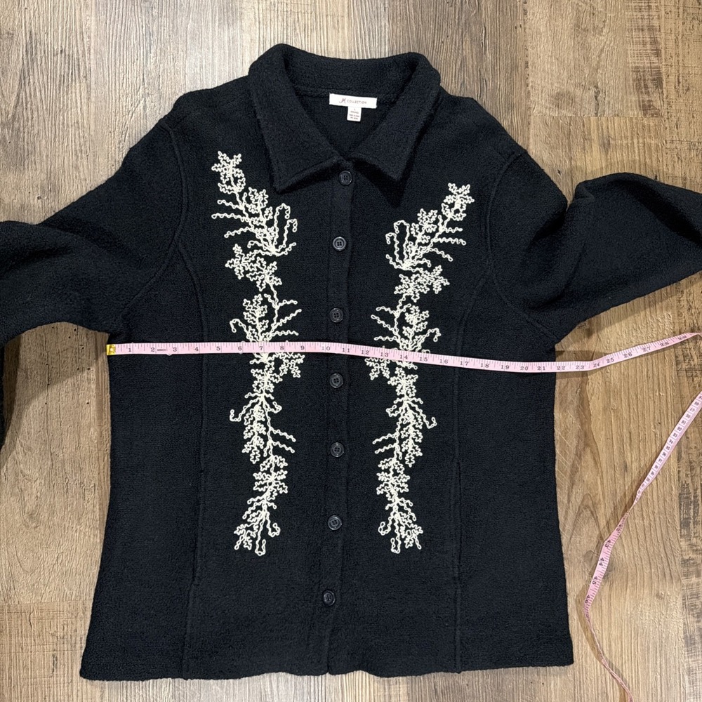 JM Collection Black Women's Large 100% Wool Embroidered Cardigan Sweater - Picture 6 of 9